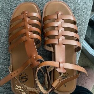 Wonder Nation Women's Brown Strappy Sandals